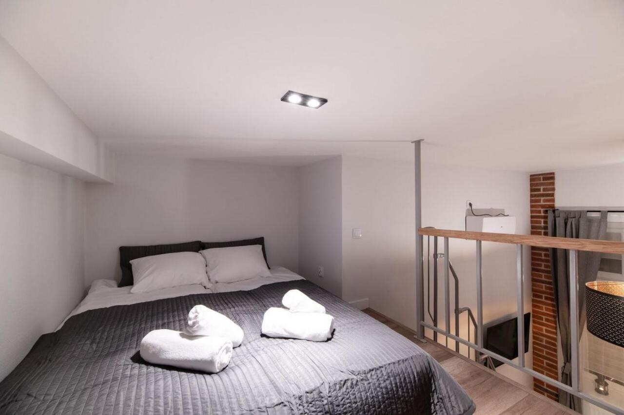 Dietla 99 - Ideal Location - In The Heart Of 3*